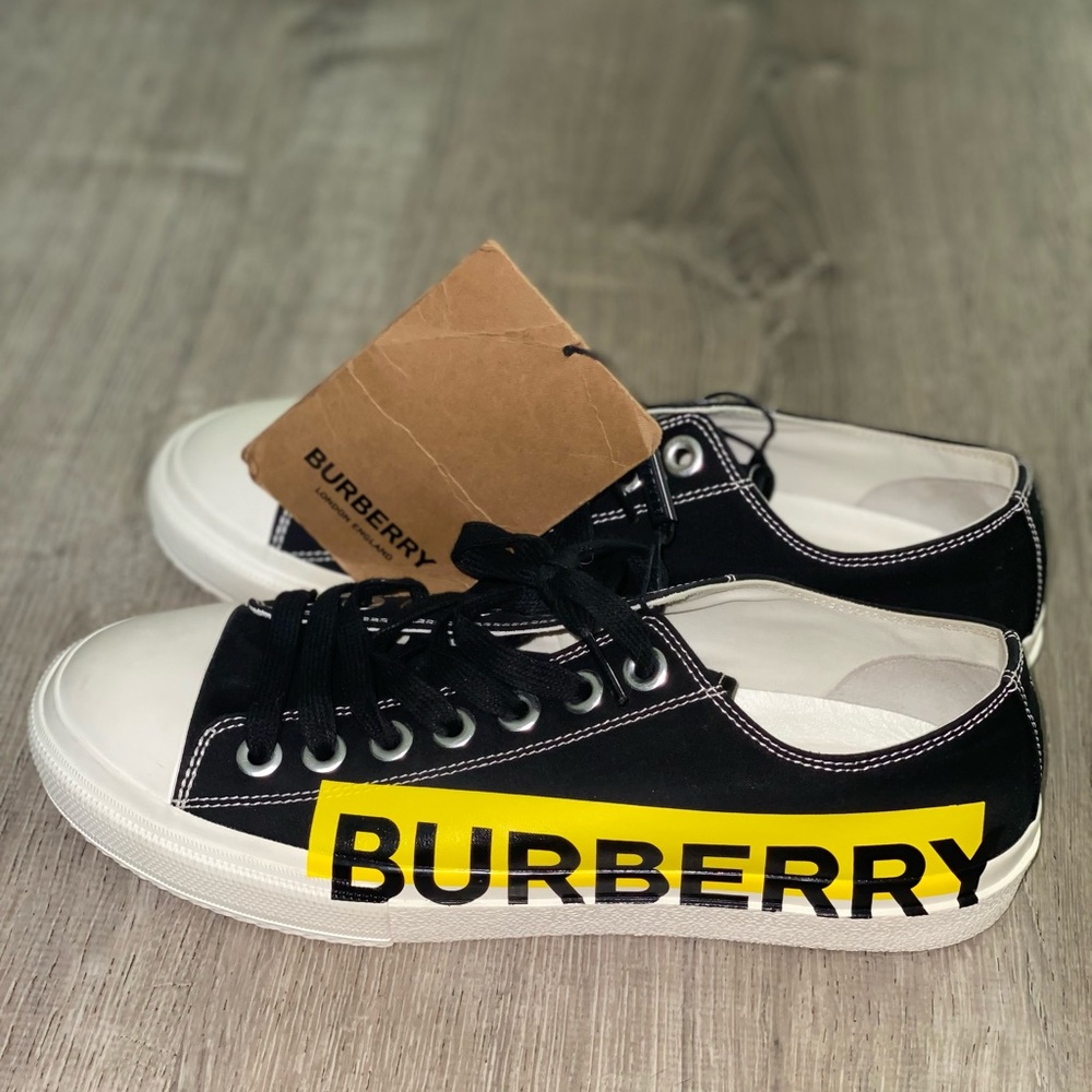 Burberry shoes